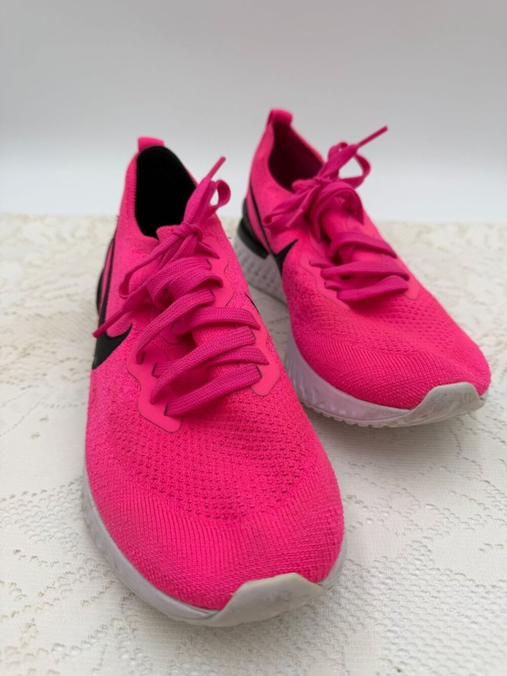 Nike Epic React Flyknit Womens Running Shoes Pink/Black US 10 EU 42 Lightweight